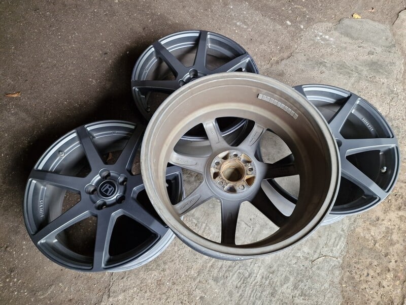 Photo 6 - Honda CR-V (2007-2016m) CR-V light alloy R19 rims