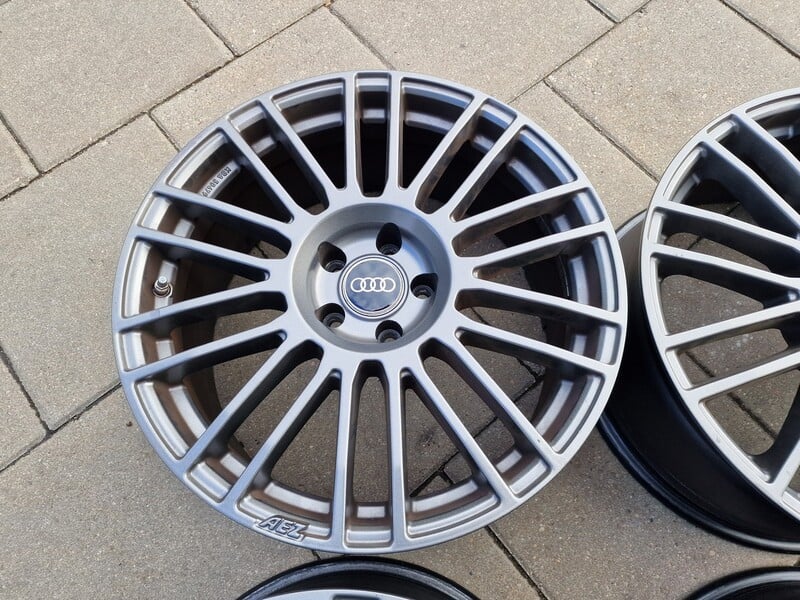 Photo 5 - Audi Q3, Q5, Q8 e-tron Q5 light alloy R19 rims