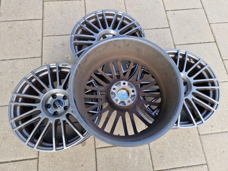 Photo 6 - Audi Q3, Q5, Q8 e-tron Q5 light alloy R19 rims