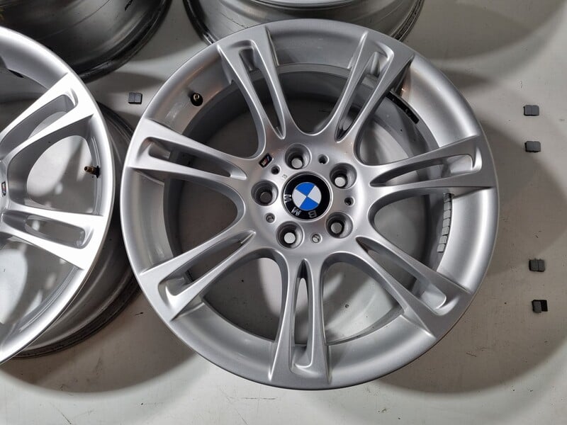 Nuotrauka 3 - BMW F10, F11, M paketas 530 lengvojo lydinio R18 ratlankiai