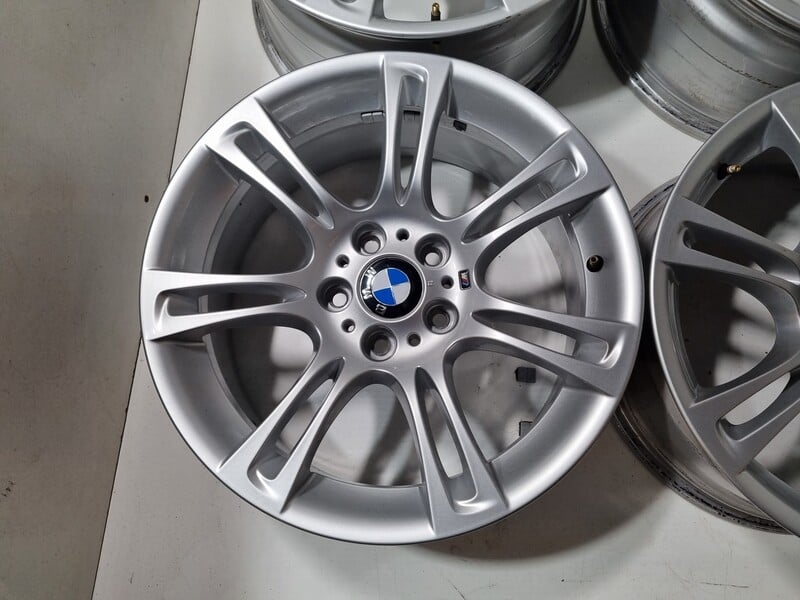 Nuotrauka 4 - BMW F10, F11, M paketas 530 lengvojo lydinio R18 ratlankiai