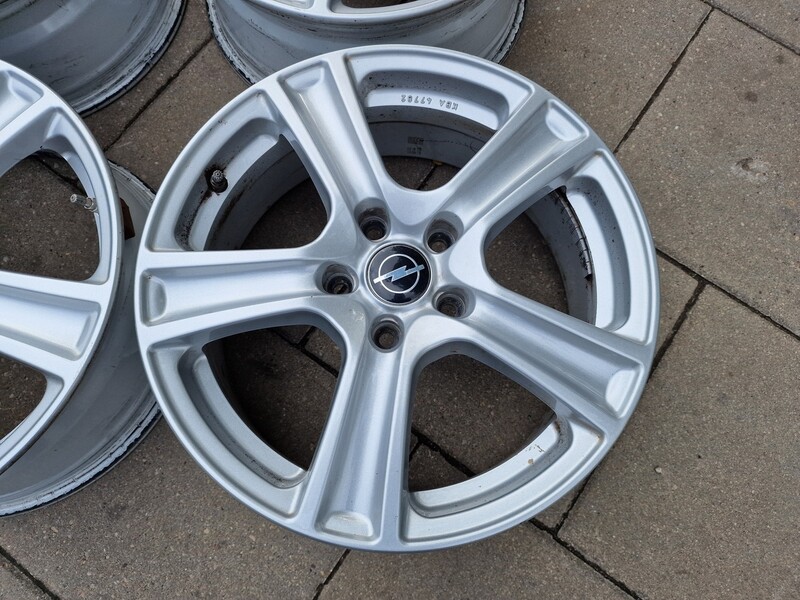 Photo 3 - Opel Astra,Insignia,Zafir Insignia light alloy R17 rims