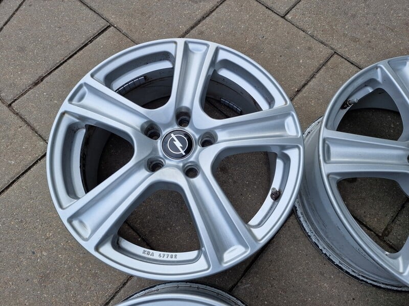 Photo 5 - Opel Astra,Insignia,Zafir Insignia light alloy R17 rims