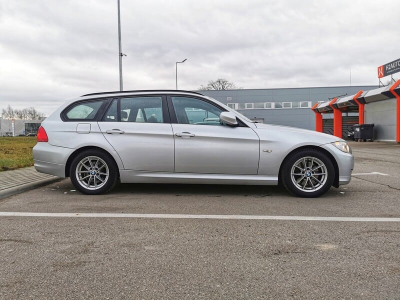 Nuotrauka 5 - Bmw 320 2012 m Universalas