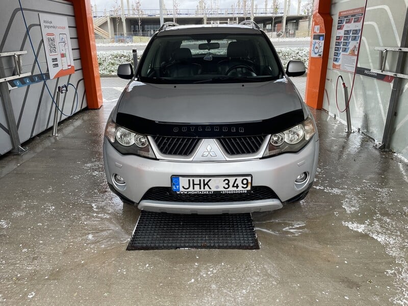 Photo 1 - Mitsubishi Outlander Tdi 2008 y