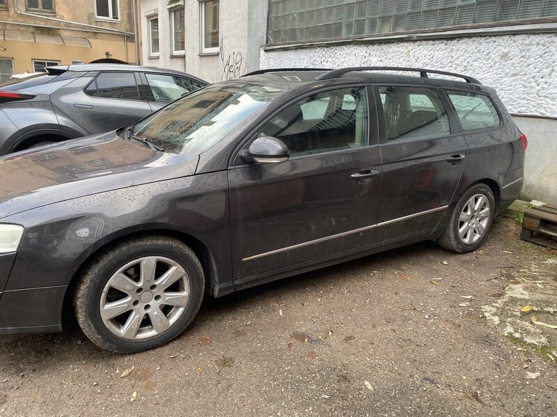 Photo 2 - Volkswagen Passat B6 2006 y