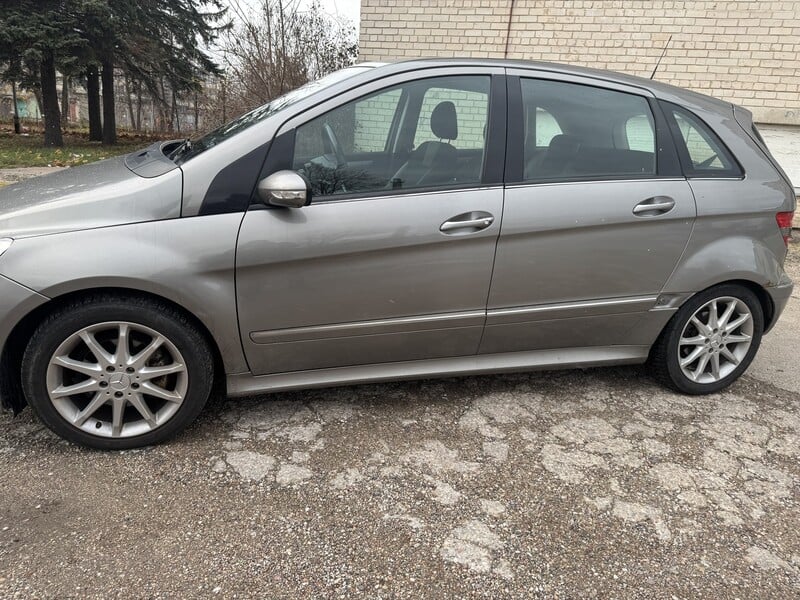 Photo 3 - Mercedes-Benz B 200 2005 y Wagon