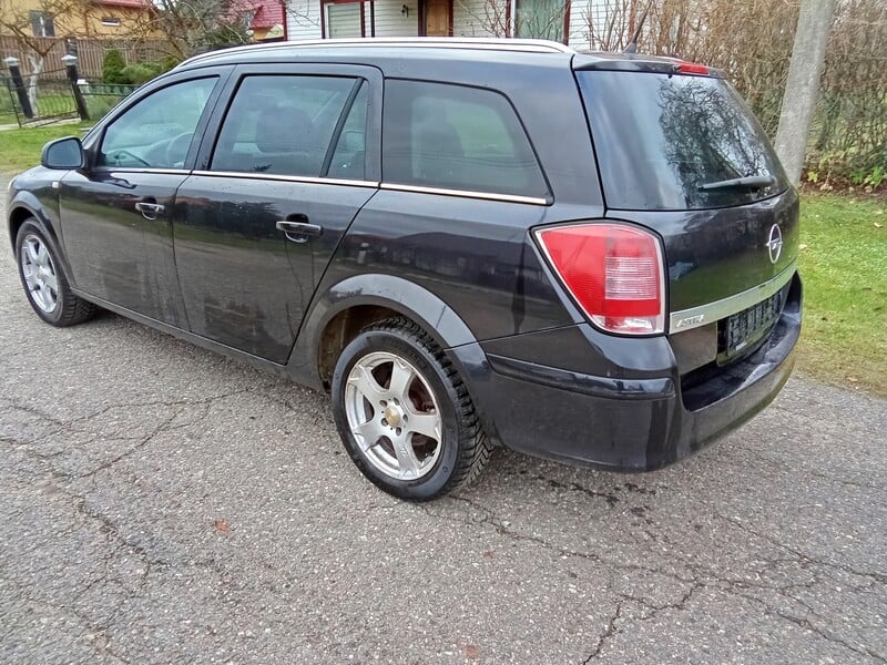 Photo 4 - Opel Astra 2010 y Wagon