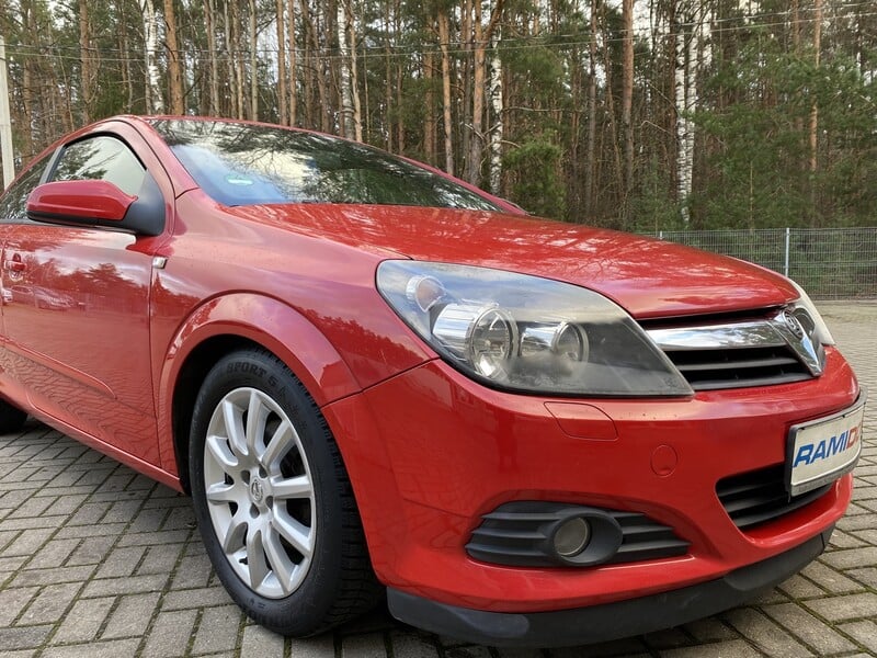 Фотография 3 - Opel Astra 2005 г Купе