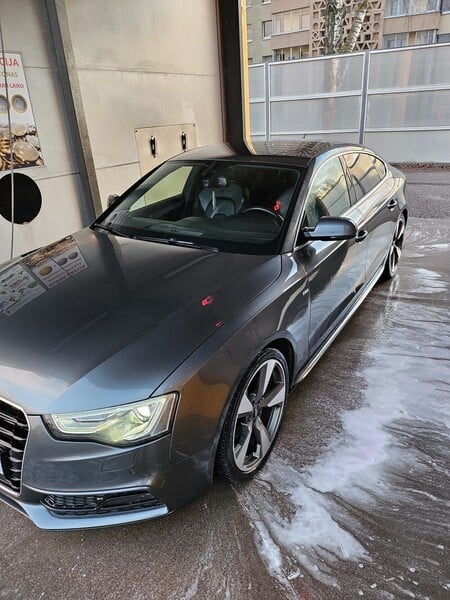 Photo 1 - Audi A5 2013 y Hatchback