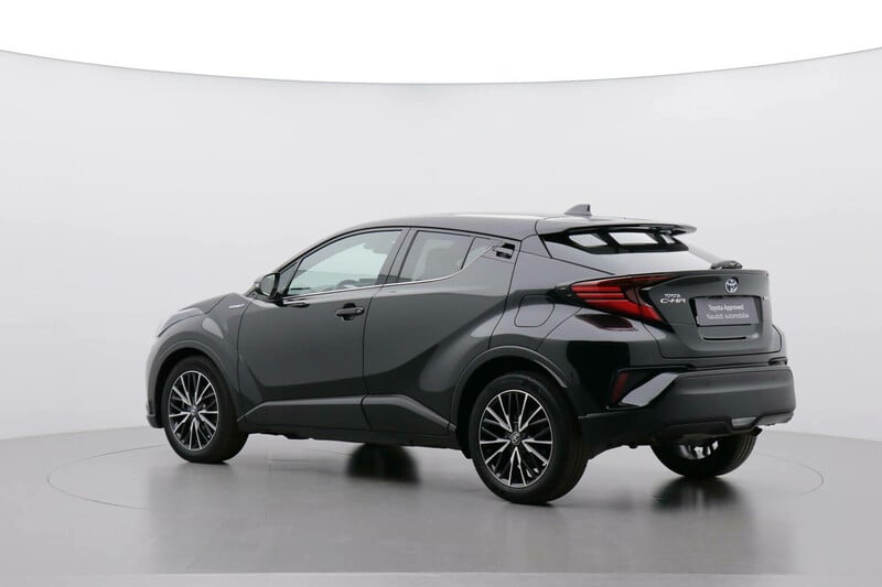 Фотография 17 - Toyota C-HR 2020 г Внедорожник / Кроссовер