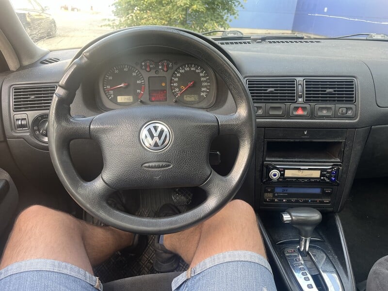 Фотография 14 - Volkswagen Golf IV 2001 г