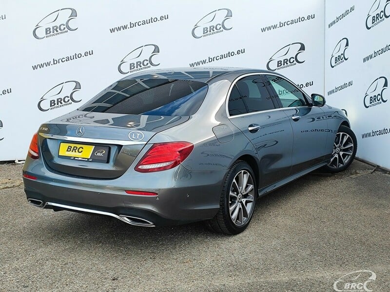 Photo 2 - Mercedes-Benz E 350 2.0 Automatas 2020 y