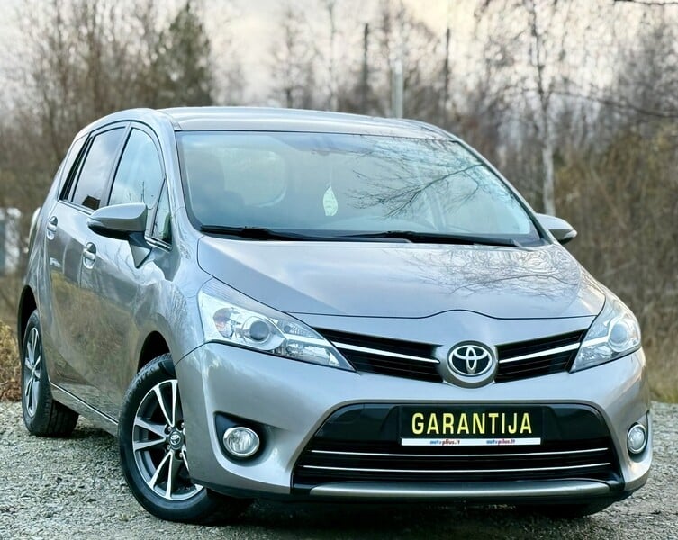 Фотография 2 - Toyota Verso 2015 г Минивэн