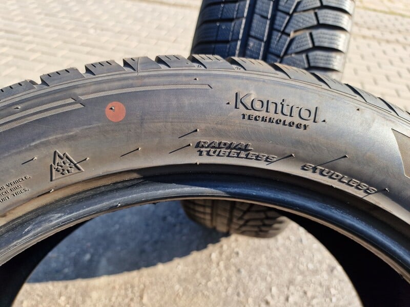 Фотография 10 - Hankook Winter i'cept evo2 R19 зимние шины для автомобилей