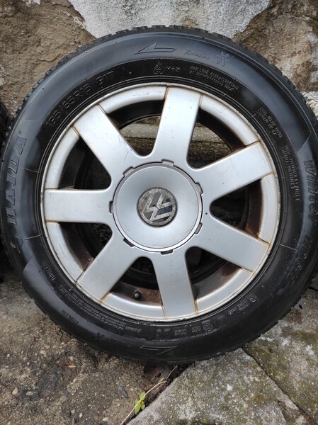 Photo 2 - Light alloy R15 rims