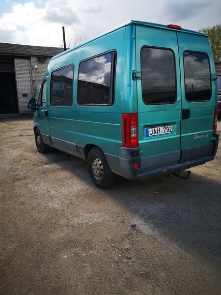 Photo 2 - Fiat Ducato 2004 y Minibus