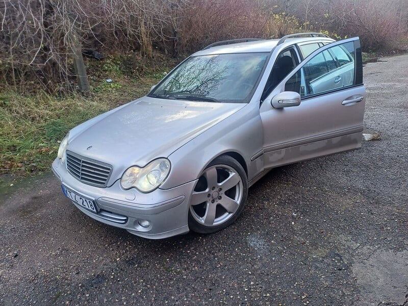 Фотография 2 - Mercedes-Benz C 220 2005 г Универсал