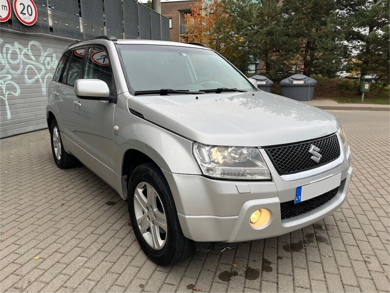 Photo 3 - Suzuki Grand Vitara 2006 y Off-road / Crossover