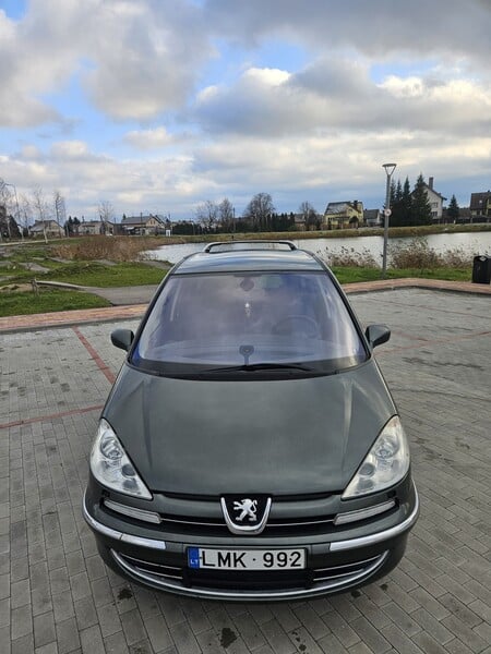 Photo 2 - Peugeot 807 2008 y Van