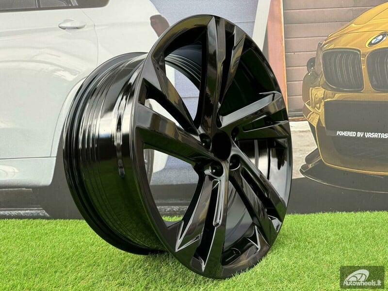 Photo 9 - Autowheels VW Valencia Style Golf, Passat light alloy R20 rims