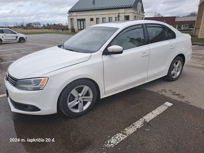 Photo 1 - Volkswagen Jetta TDI 2011 y