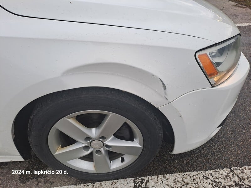 Photo 6 - Volkswagen Jetta TDI 2011 y