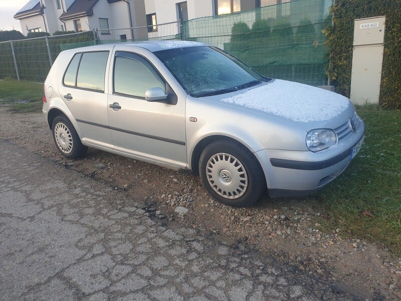 Photo 1 - Volkswagen Golf 1999 y Hatchback