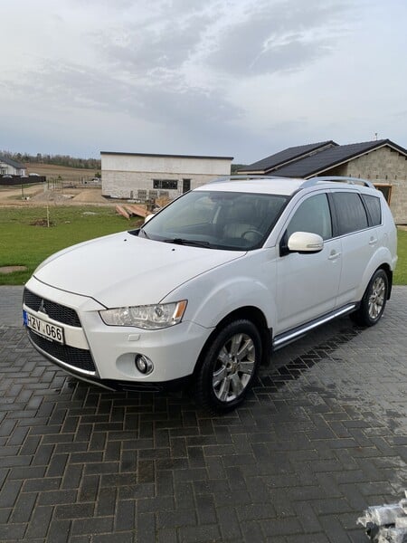 Photo 4 - Mitsubishi Outlander 2010 y Off-road / Crossover