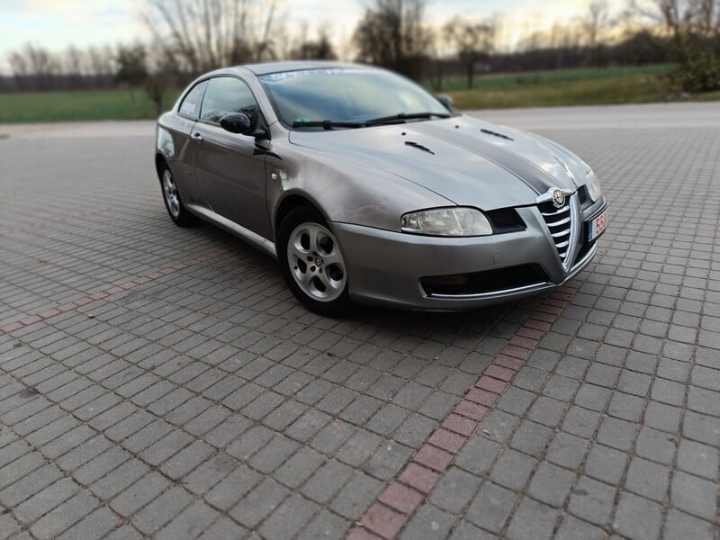 Photo 3 - Alfa Romeo GT 2007 y Sedan