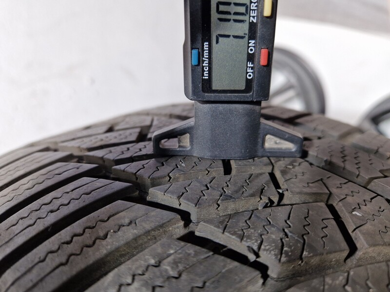 Photo 5 - Continental 7mm R17 winter tyres passanger car