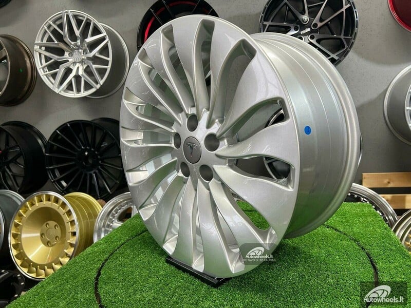 Nuotrauka 7 - Autowheels Tesla Model 3 Uberturbine styl lengvojo lydinio R19 ratlankiai