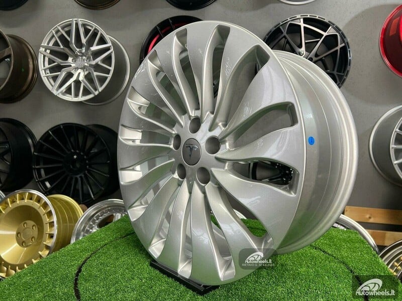 Nuotrauka 11 - Autowheels Tesla Model 3 Uberturbine styl lengvojo lydinio R19 ratlankiai