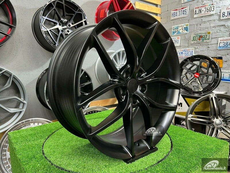 Photo 2 - Autowheels Sportline TS5 Model 3 style light alloy R20 rims