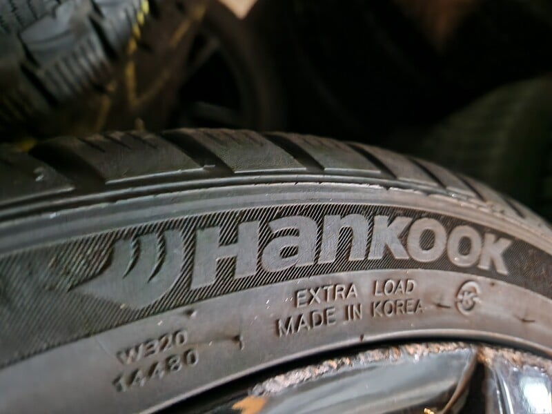 Фотография 6 - Hankook 7-8mm R18 зимние шины для автомобилей