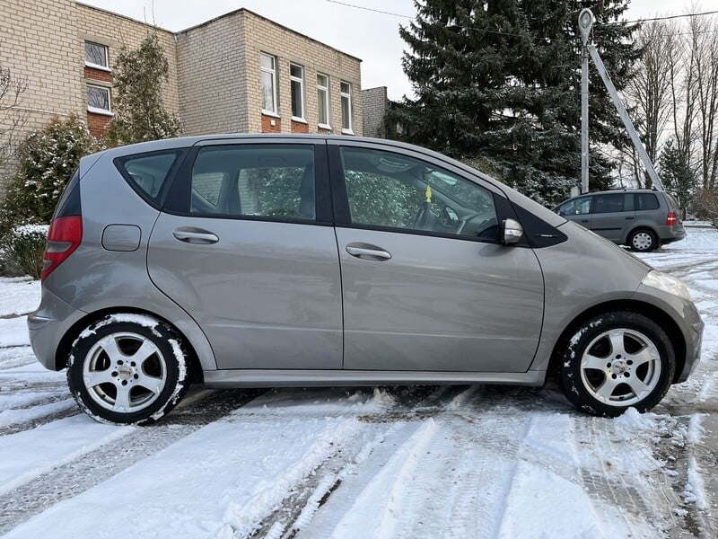 Photo 5 - Mercedes-Benz A 180 2006 y Hatchback