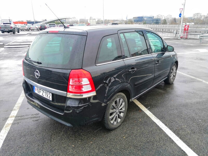 Фотография 3 - Opel Zafira 2011 г Минивэн