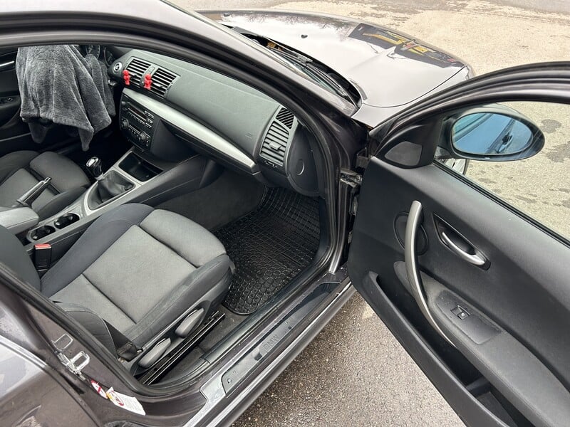 Photo 15 - Bmw 120 E87 2005 y