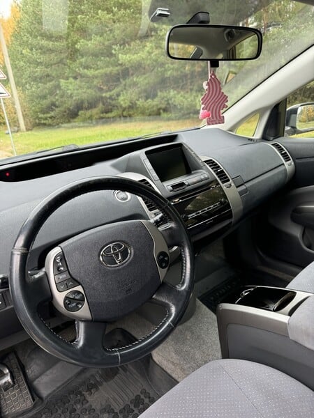 Photo 8 - Toyota Prius 2006 y Hatchback