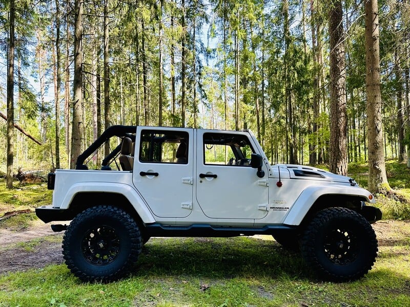 Фотография 8 - Jeep Wrangler 13105 2014 г