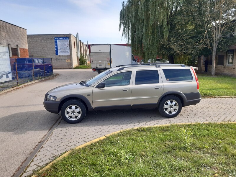 Photo 1 - Volvo XC70 I TDI 2003 y