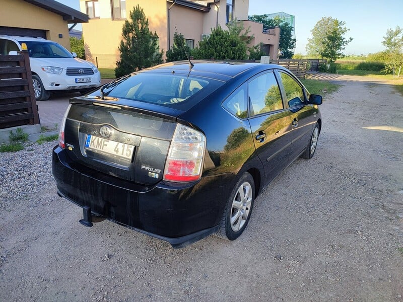 Photo 2 - Toyota Prius 2007 y Hatchback