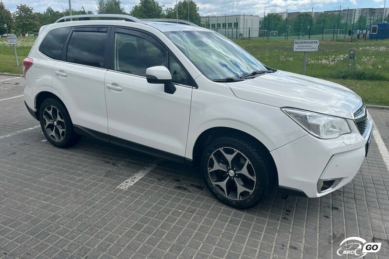 Фотография 2 - Subaru Forester 2015 г Универсал