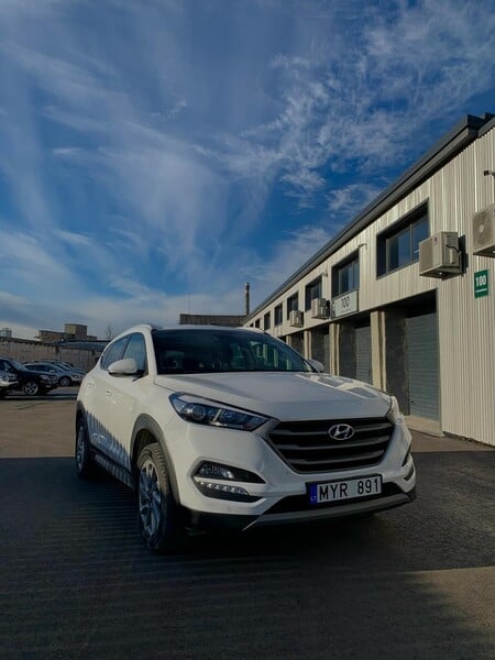 Фотография 1 - Hyundai Tucson III 2017 г