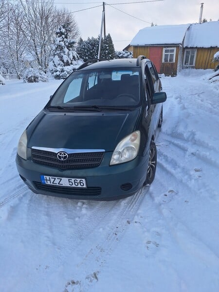 Photo 1 - Toyota Corolla Verso 2002 y Hatchback