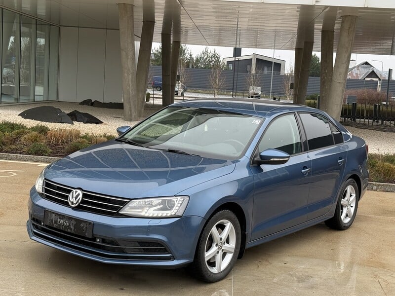 Фотография 2 - Volkswagen Jetta VI 2016 г