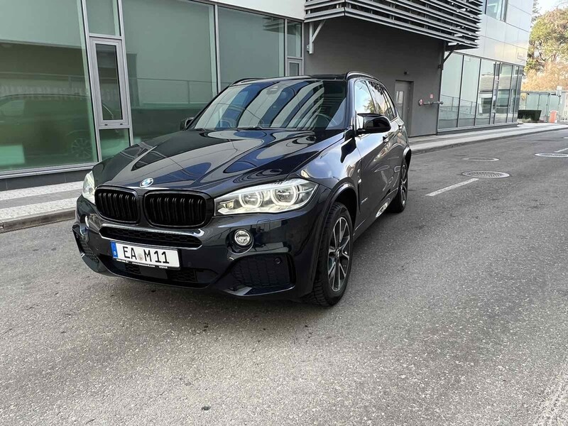 Photo 1 - Bmw X5 2015 y Off-road / Crossover