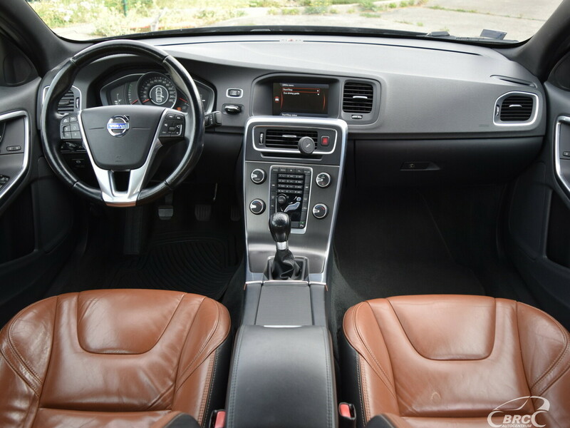 Photo 4 - Volvo S60 D3 Momentum M/T 2013 y