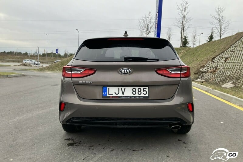 Photo 3 - Kia Cee'd 2020 y Hatchback