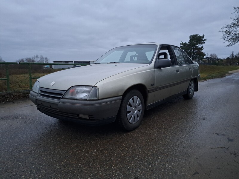 Фотография 2 - Opel Omega 1988 г Седан